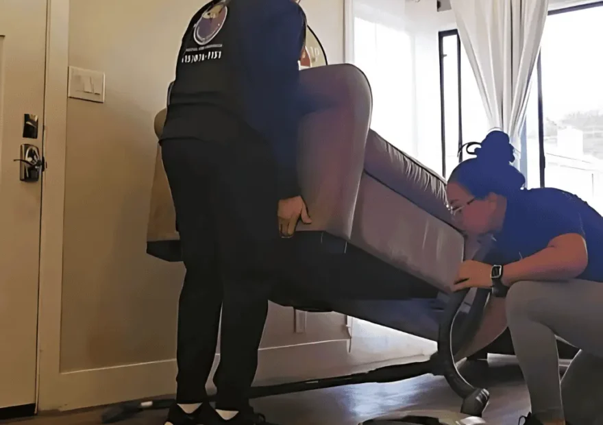 Move-in & Move-out Cleaning by Lisa Cleaning Service preparing a spotless kitchen